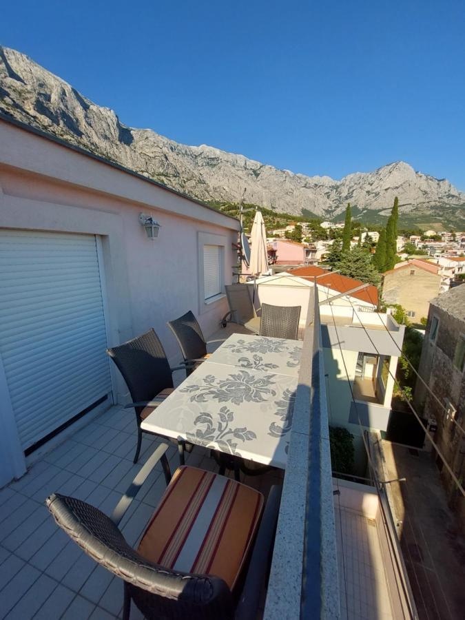 Holiday Baška Voda Esterno foto