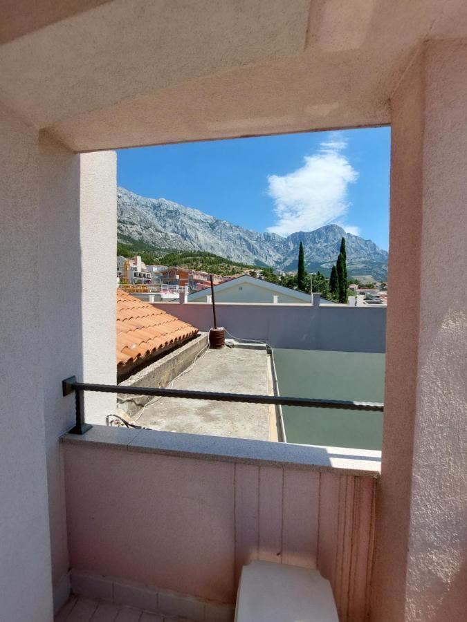 Holiday Baška Voda Esterno foto